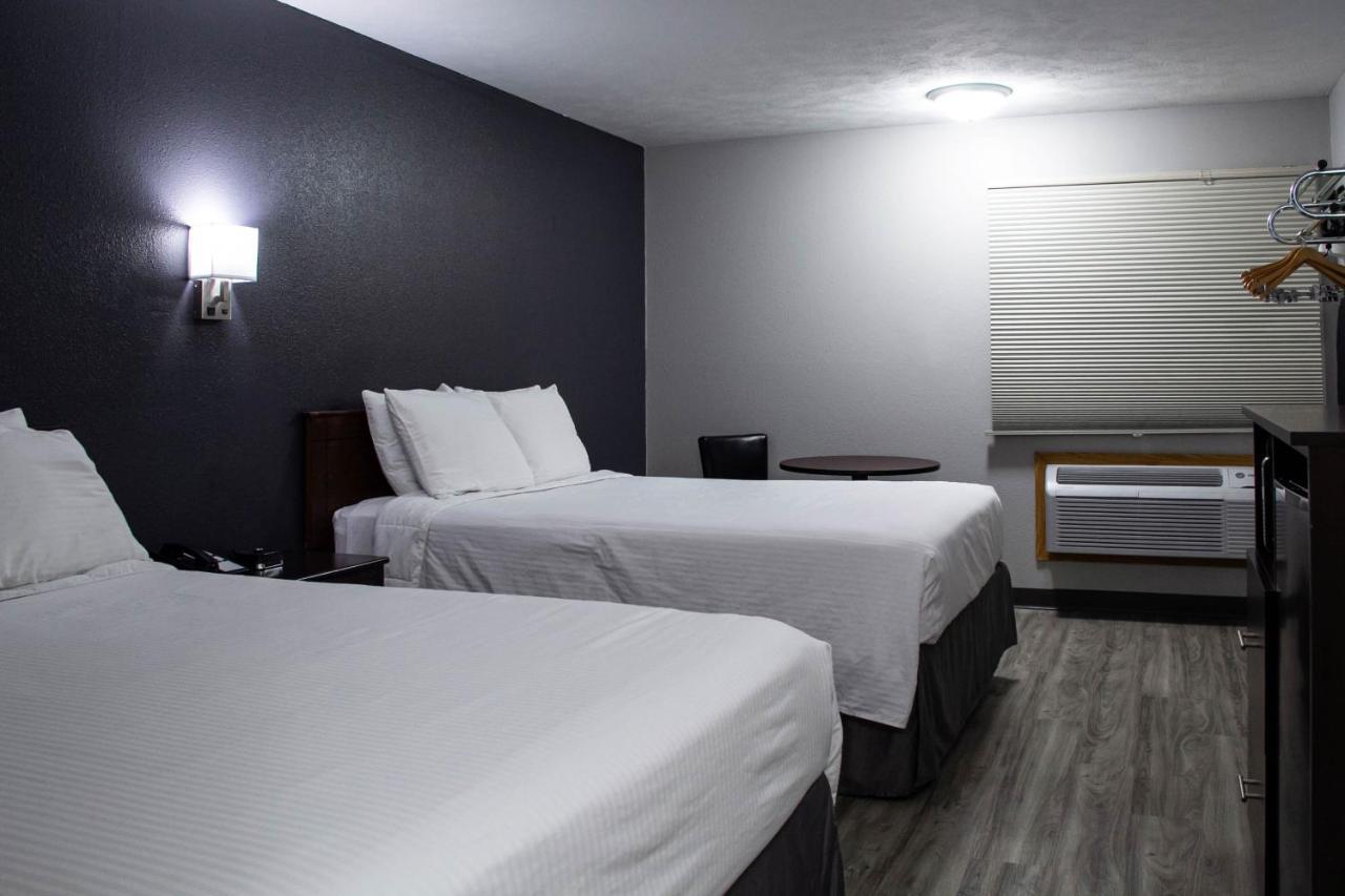 New Victorian Inn & Suites-Norfolk Extérieur photo