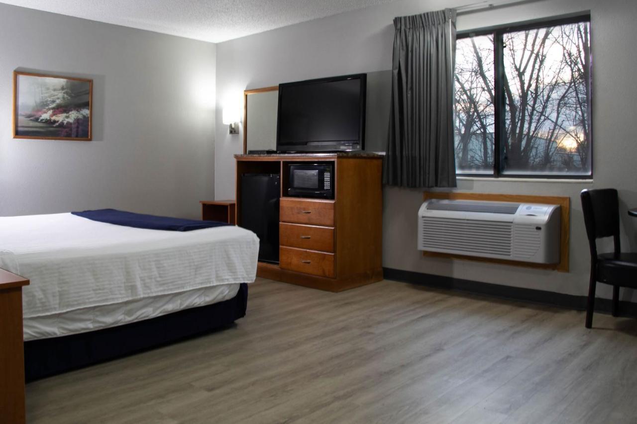 New Victorian Inn & Suites-Norfolk Extérieur photo