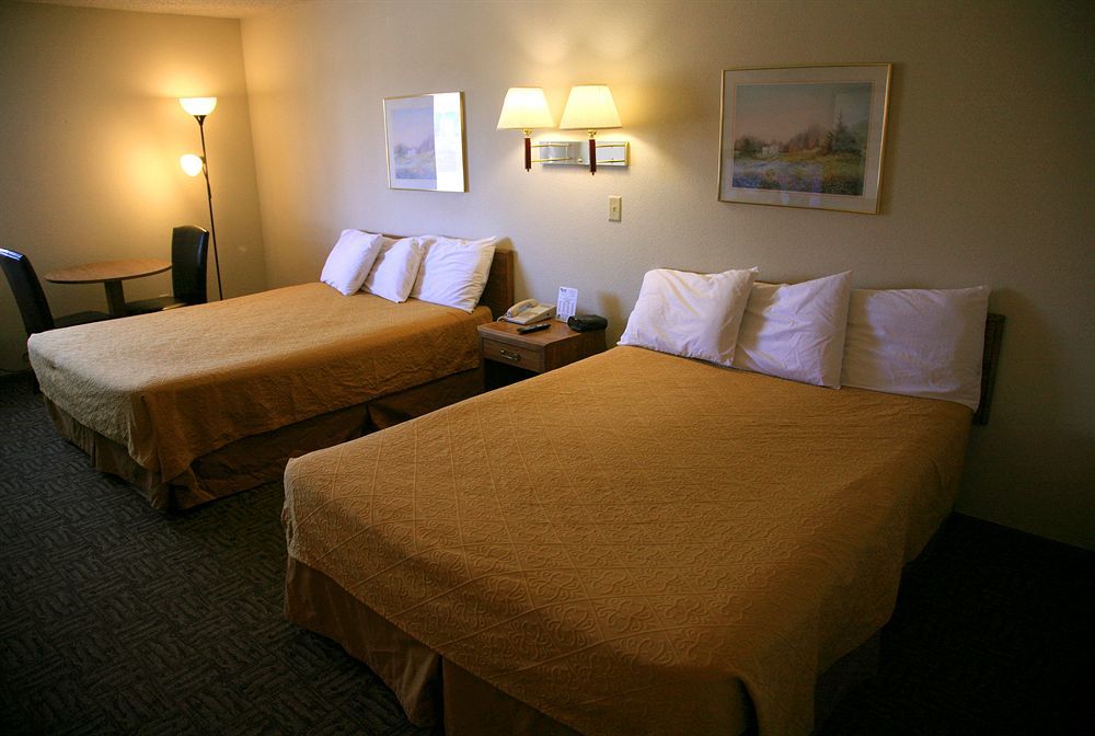 New Victorian Inn & Suites-Norfolk Extérieur photo